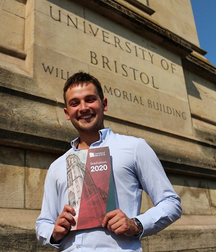 Jake Hewlett, alumnus